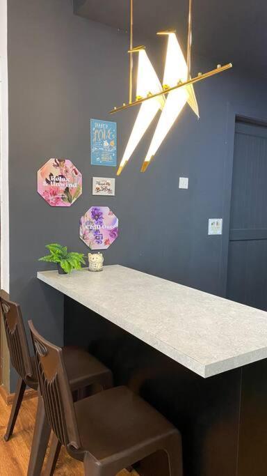 8Pax Cozy Home Stay Jazz Suites 1 Vivacity Kuching Sarawak 3Br Exterior photo