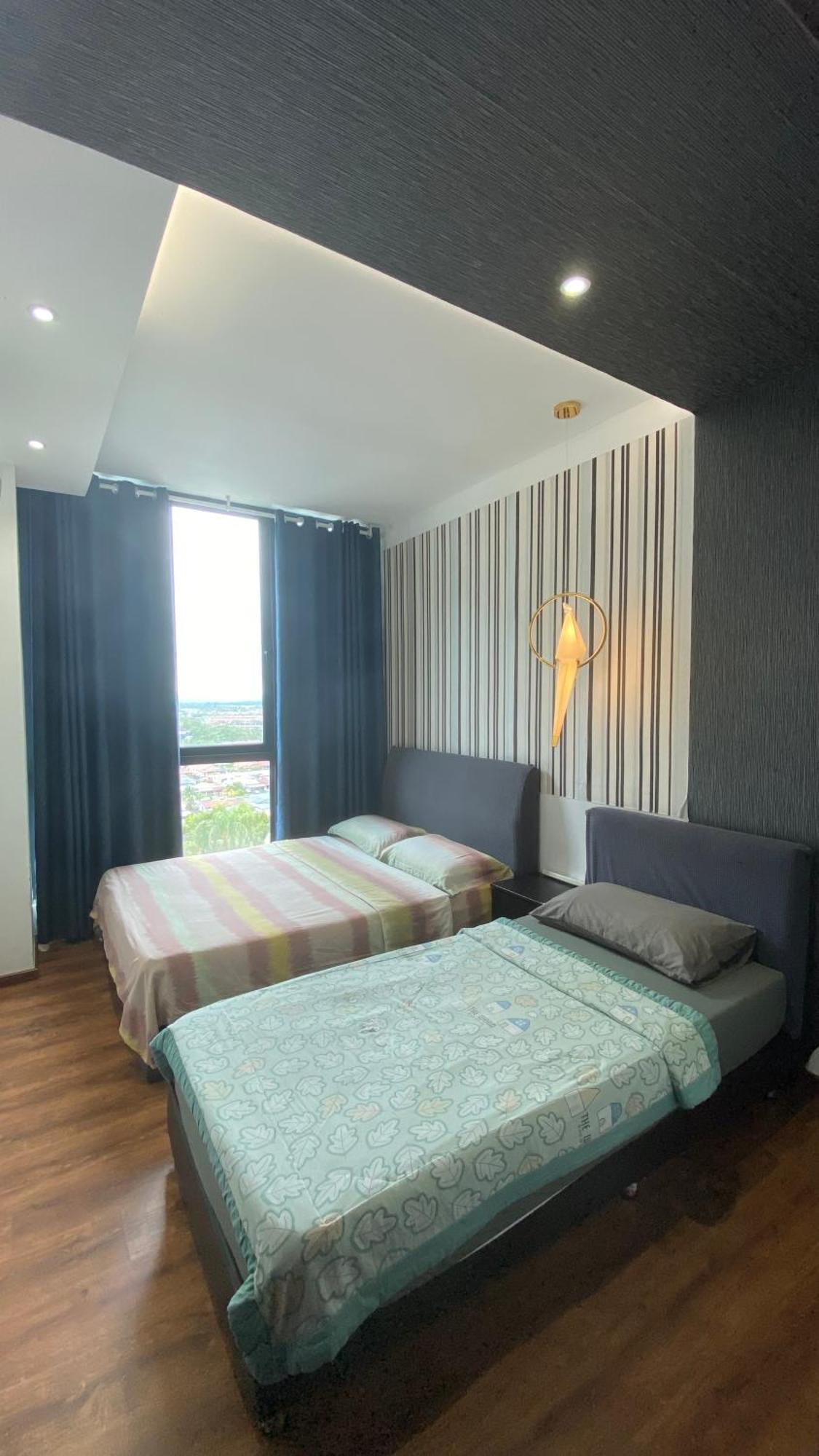 8Pax Cozy Home Stay Jazz Suites 1 Vivacity Kuching Sarawak 3Br Exterior photo